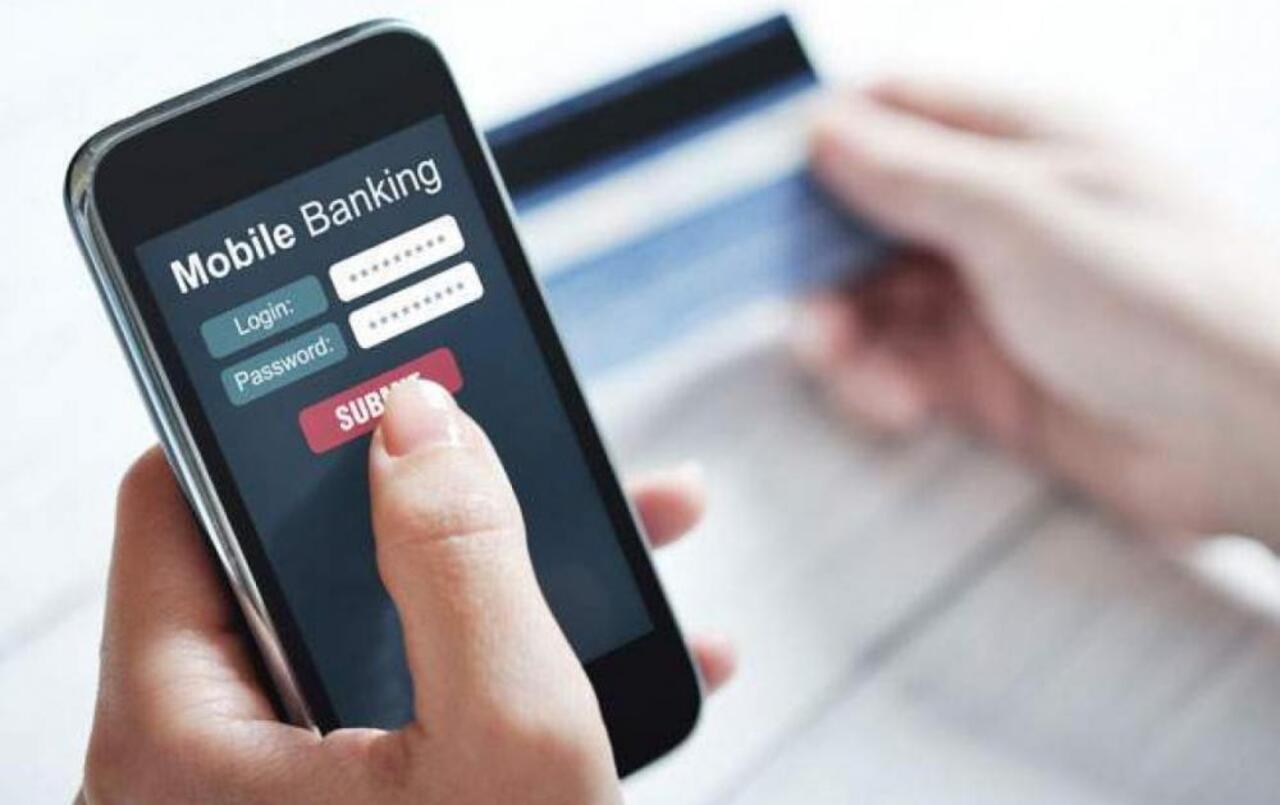 Đăng nhập vào tài khoản Mobile Banking hoặc Internet Banking để thực hiện chuyển khoản