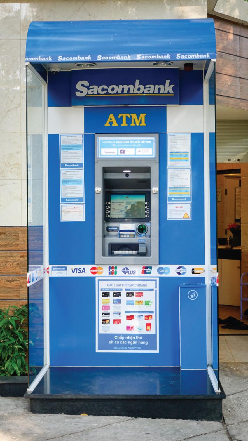 Chủ hộ quận Tân Bình, Tân Phú có thể thanh toán hóa đơn nước tại cây ATM của ngân hàng Sacombank