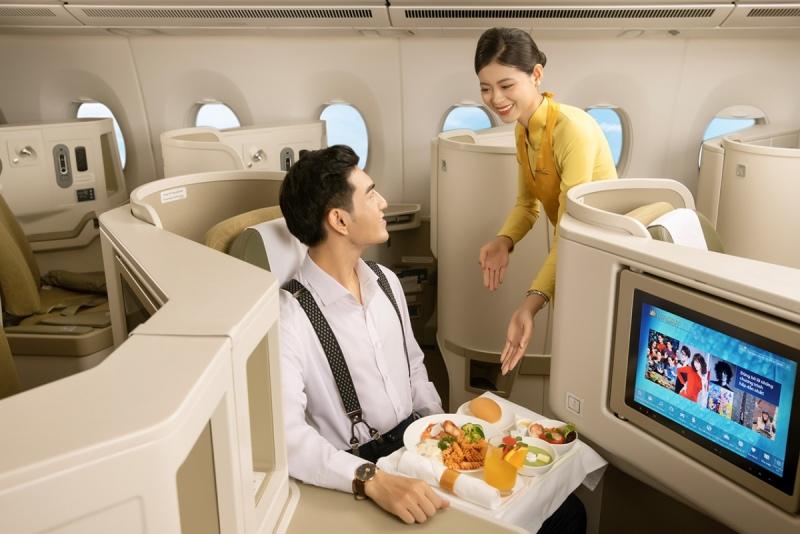 Hành khách được trải nghiệm dịch vụ và tiện nghi sang trọng với hạng thương gia Vietnam Airlines