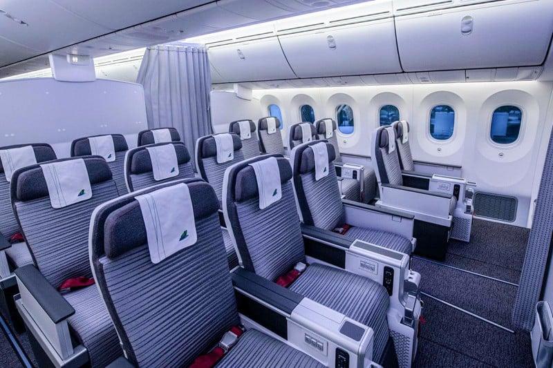 Ghế hạng Phổ thông đặc biệt trên máy bay của Bamboo Airways