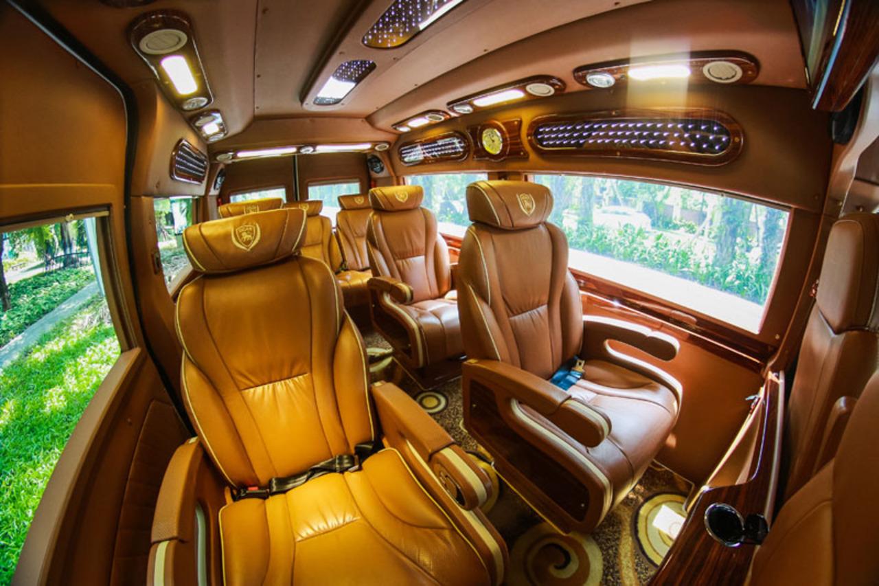 xe limousine đi lào cai