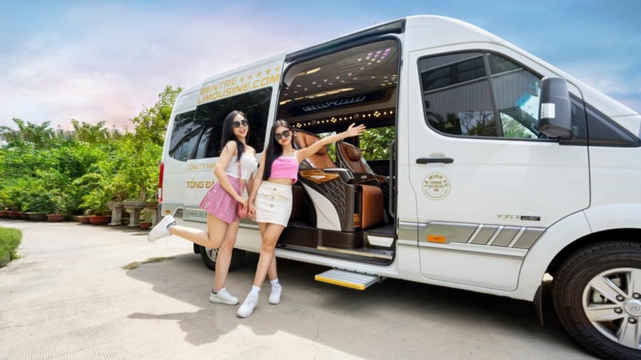 xe limousine đà lạt đi sài gòn