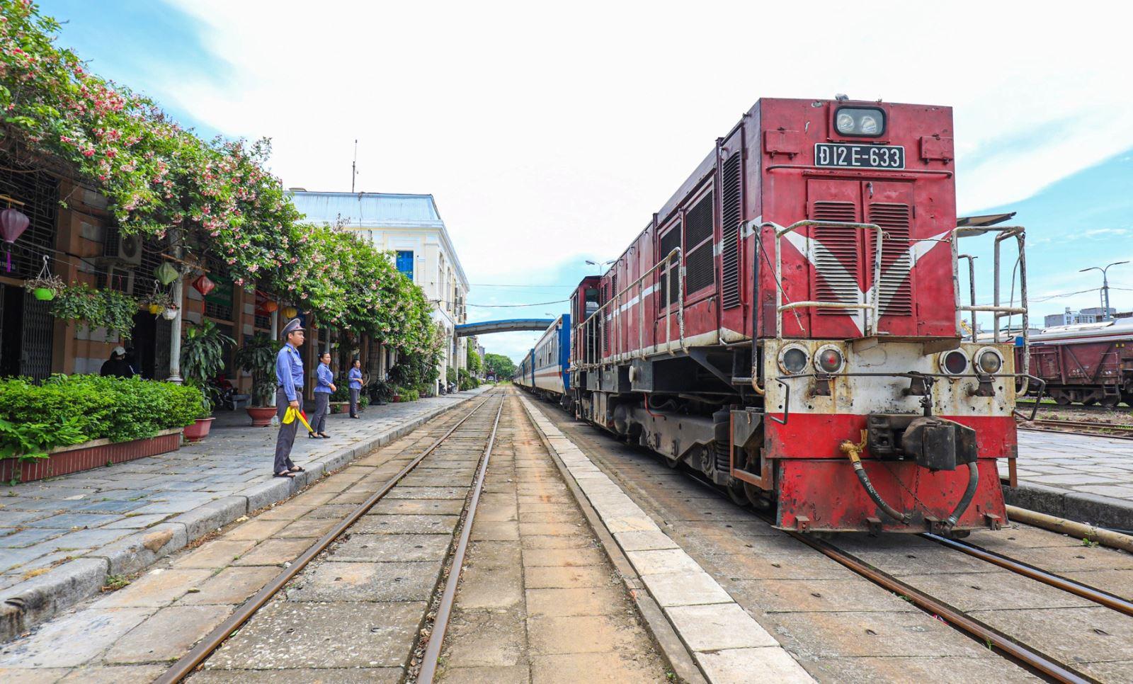 tàu hỏa hải phòng hà nội