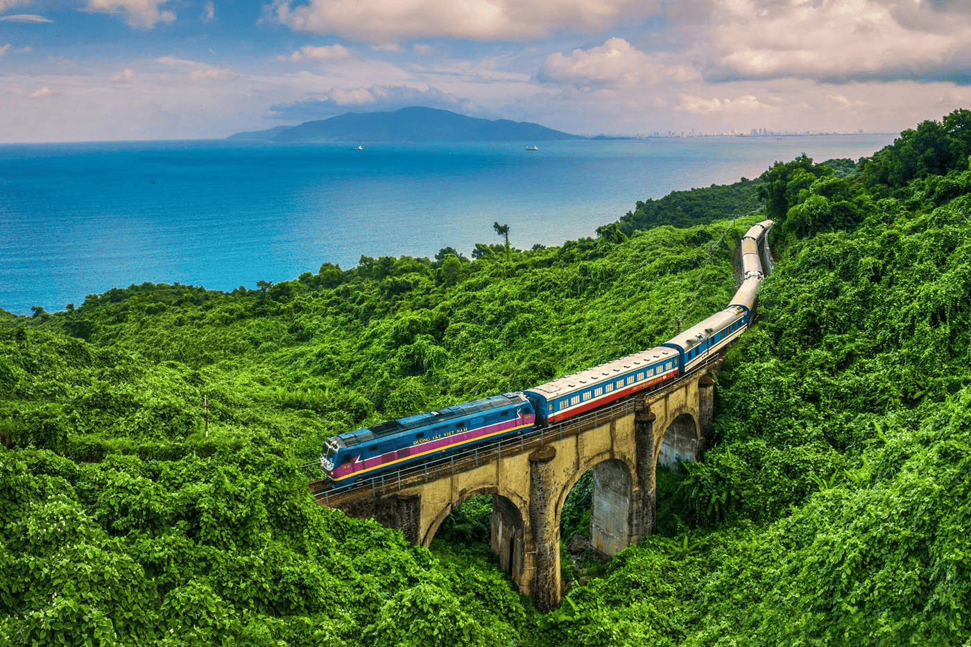 vé tàu hỏa huế nha trang