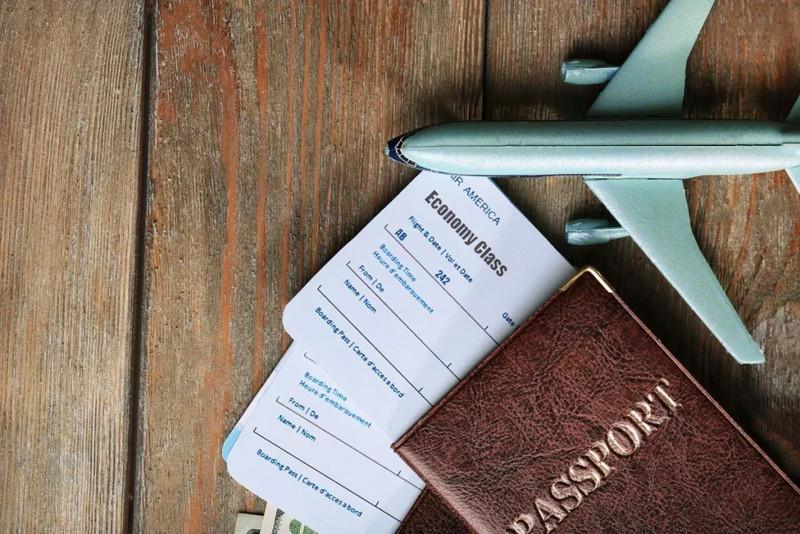 Hộ chiếu, visa và các giấy tờ nhập cảnh là những yêu cầu quan trọng khi thực hiện chuyến bay quốc tế (Nguồn: pacificcross.com.vn)
