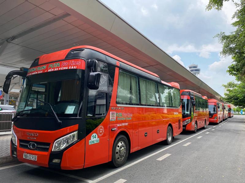 Phương tiện của Phương Trang mang lại sự an tâm cho người đi lại nhờ phong cách phục vụ bài bản. - Nguồn ảnh: VnExpress