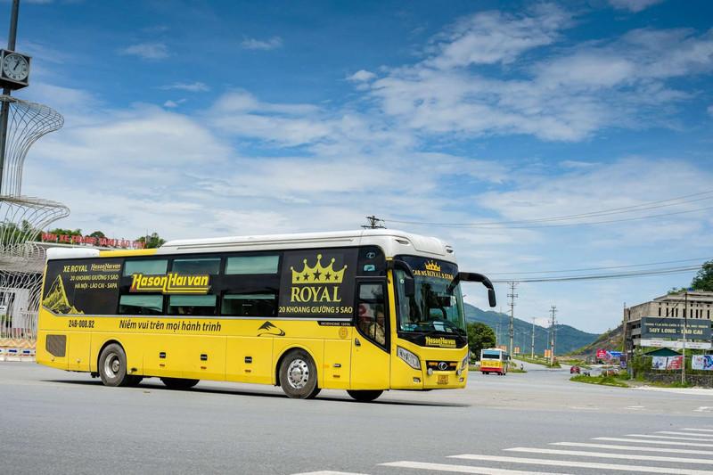 Đội xe của Hà Sơn Hải Vân mang đến dịch vụ vận chuyển hành khách quy chuẩn và an toàn. - Nguồn ảnh: nhaxehasonhaivan.vn