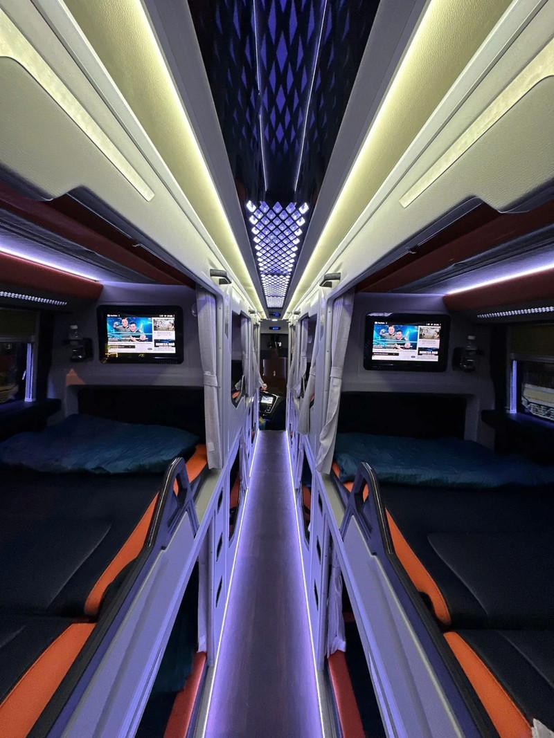 Khoang cabin sang trọng của Cúc Tùng Limousine đáp ứng nhu cầu trải nghiệm không gian cao cấp. - Nguồn ảnh: cuctung.com